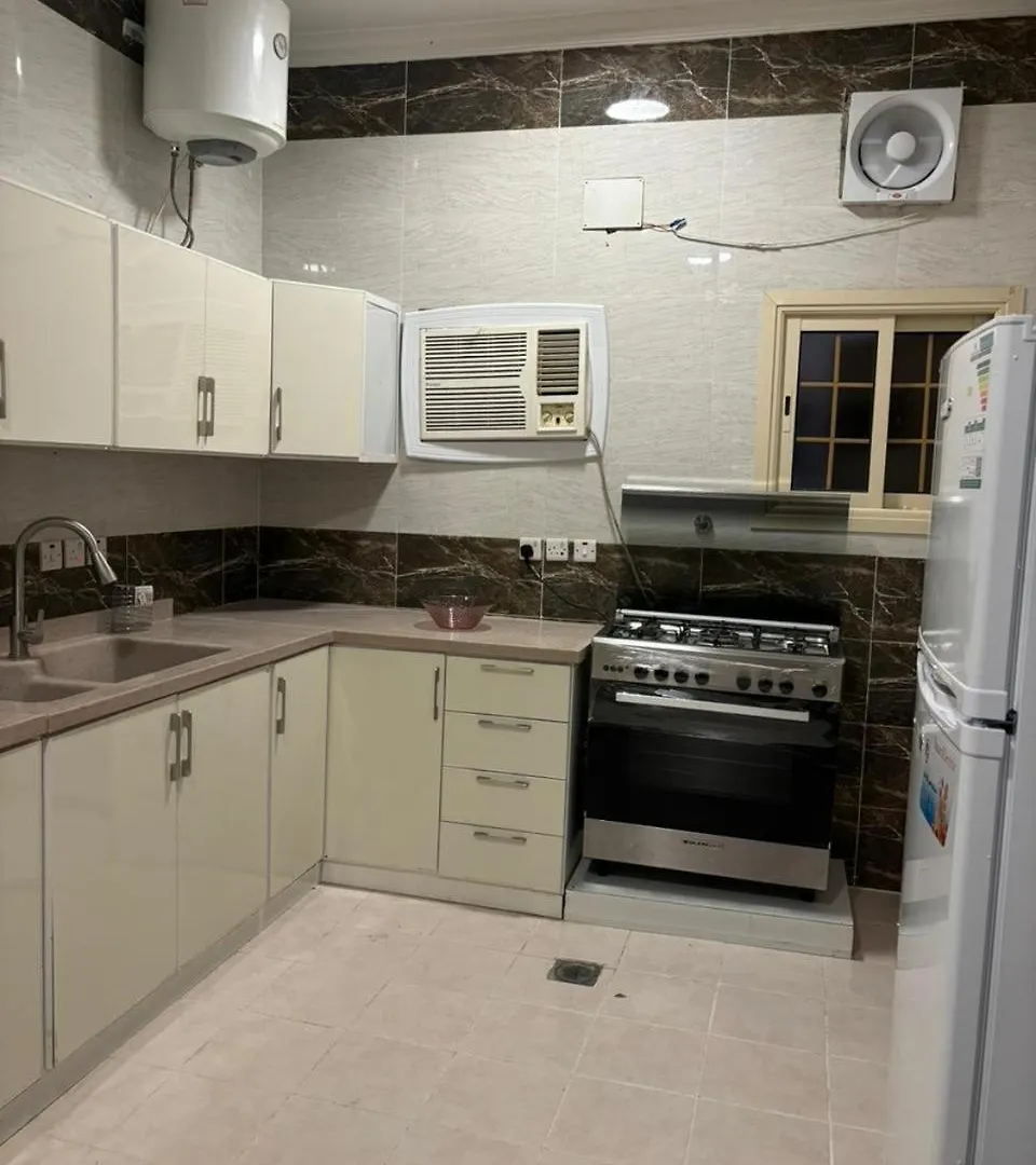 マディーナMadinah Tibah Qublatin Sultana Streetアパートメント マディーナ